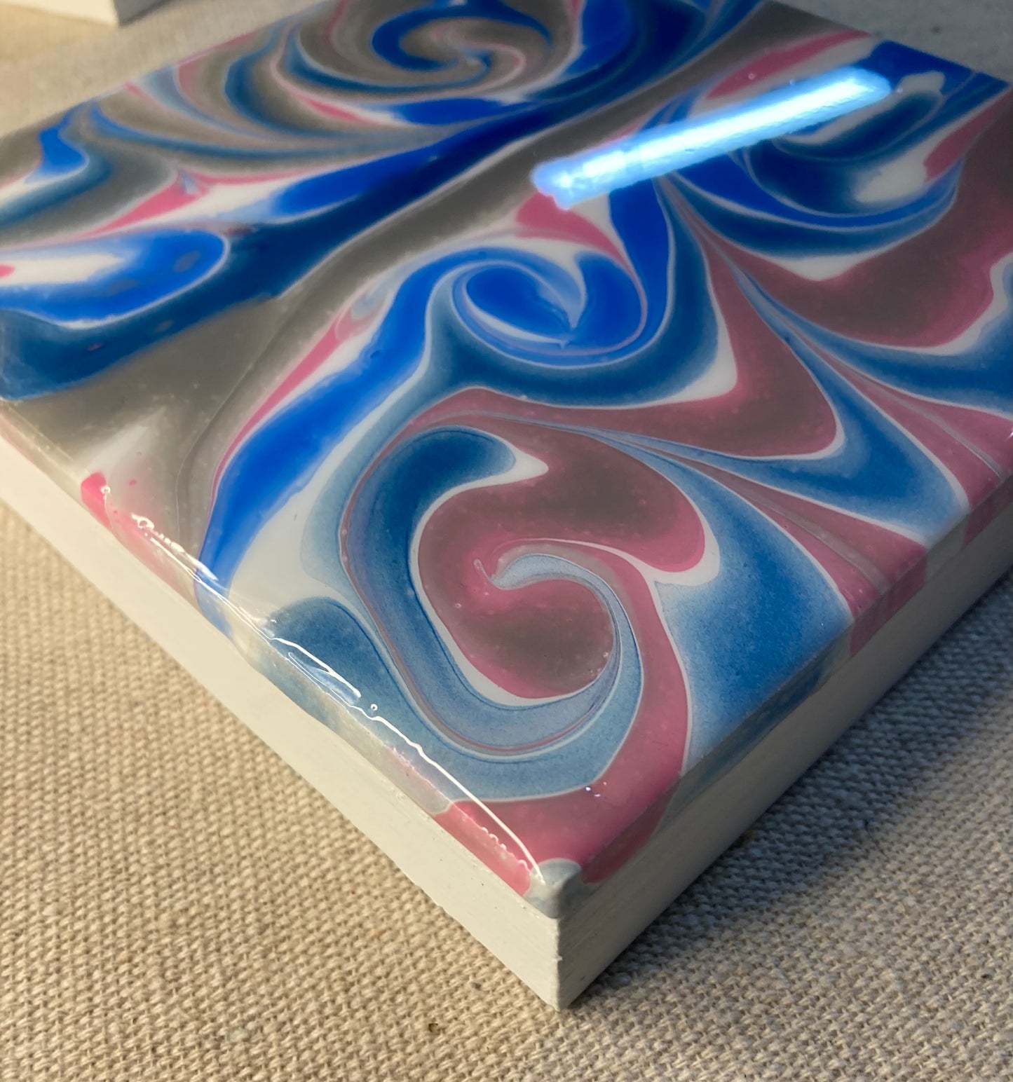Tile Fluid Art