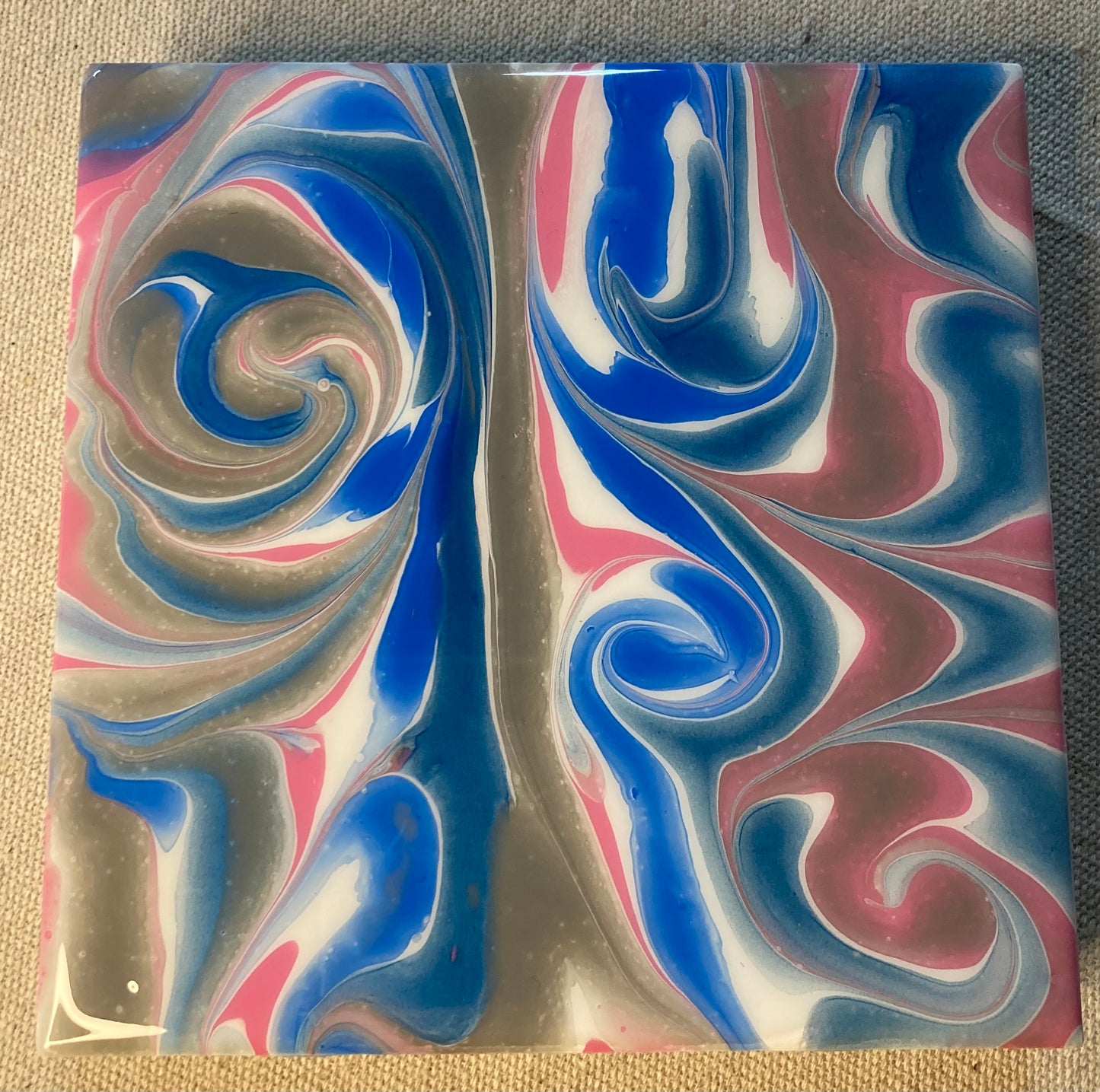 Tile Fluid Art