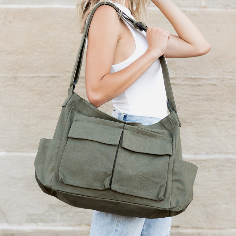 Nova Oversize Canvas Messenger Bag