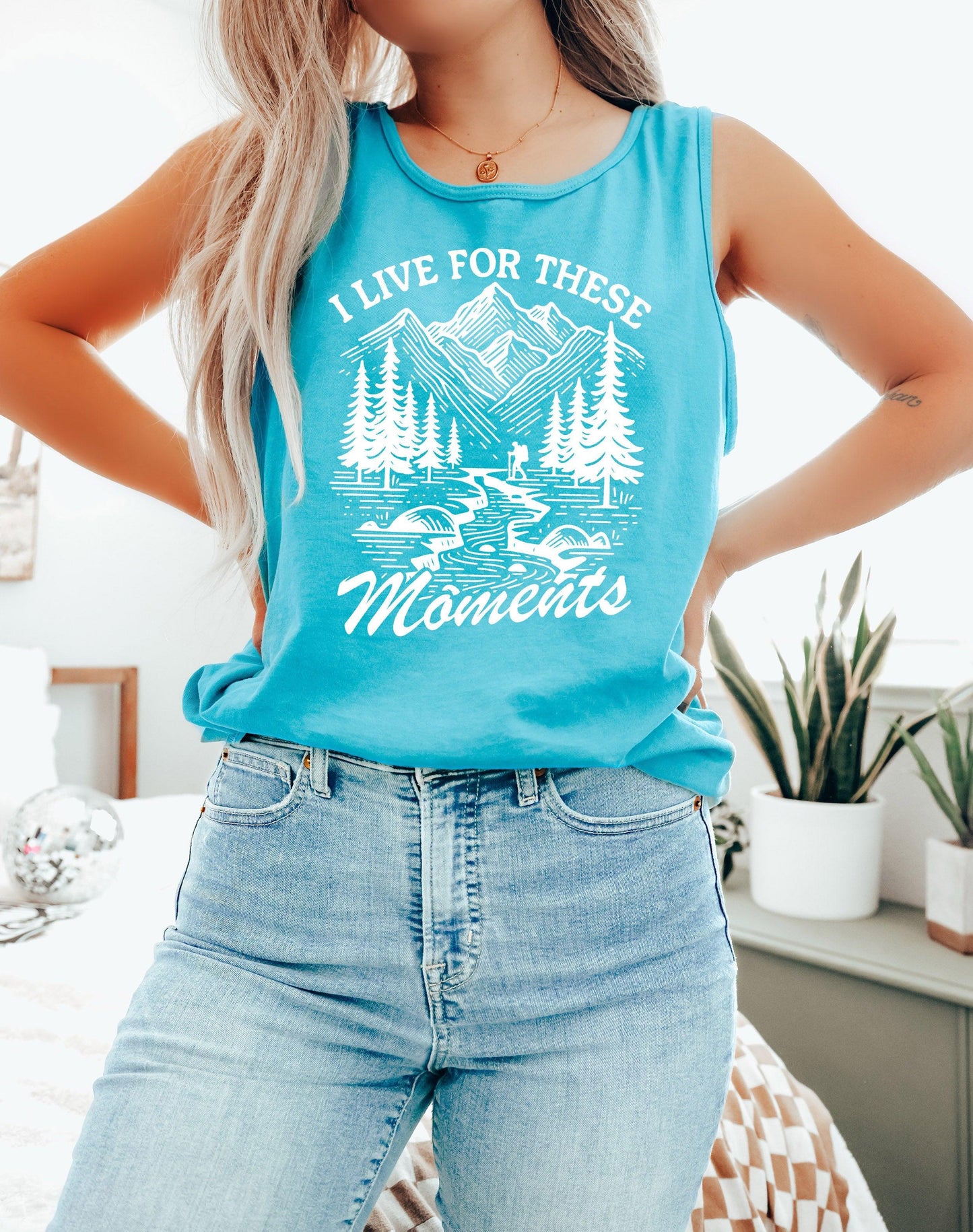 I live for these moments Mountain Camping Hiking Nature Comfort Colors Tank Top