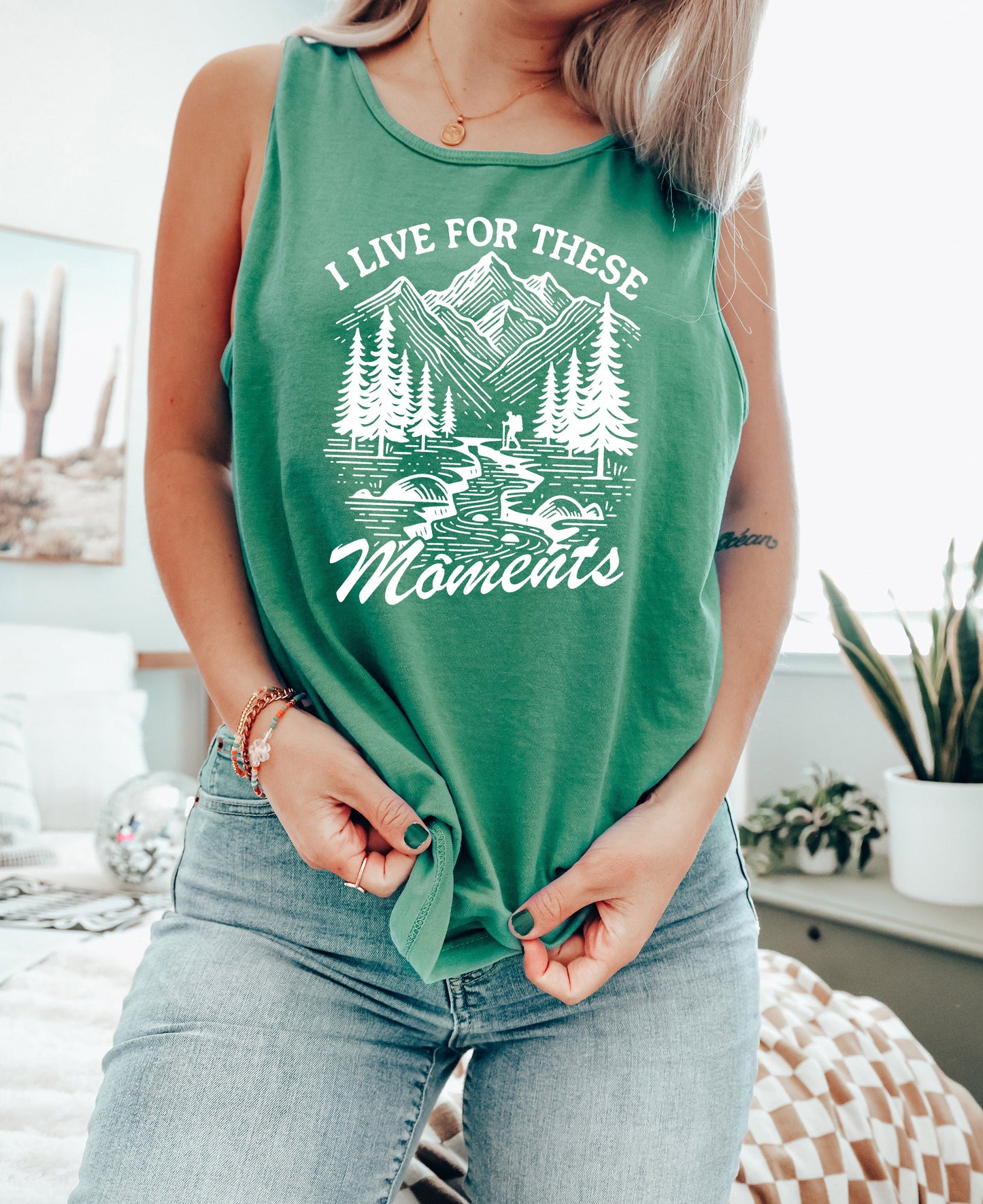 I live for these moments Mountain Camping Hiking Nature Comfort Colors Tank Top