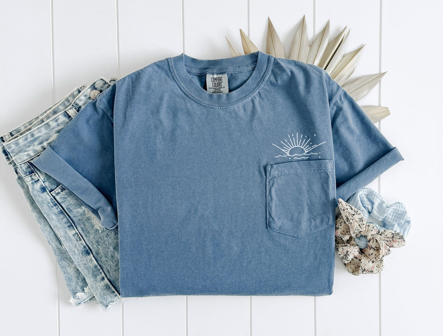 Sun and Wave Lake Beach Comfort Colors Pocket T Shirt | Nature, Camping, Plant (2)